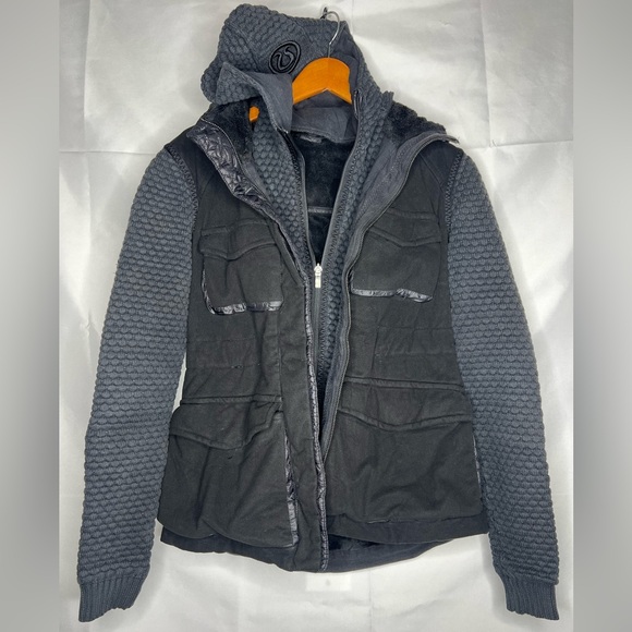 lululemon athletica Jackets & Blazers - Lululemon coat